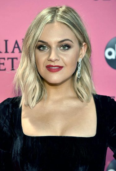 Kelsea Ballerini hot