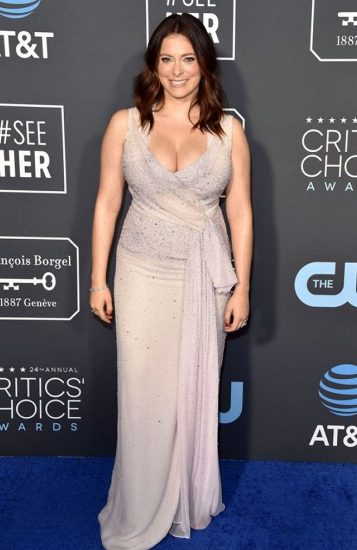 Rachel Bloom huge cleavage