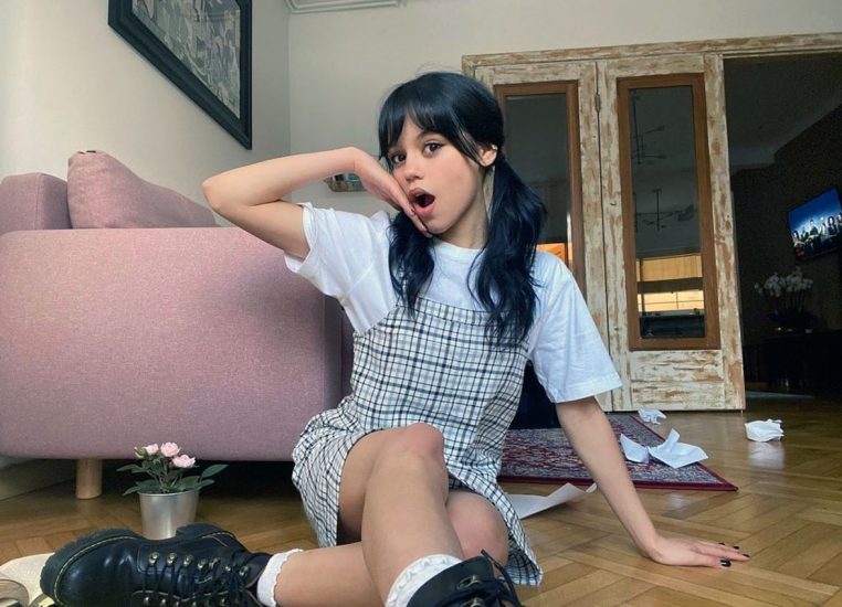 Jenna Ortega Nude Photos and LEAKED Porn